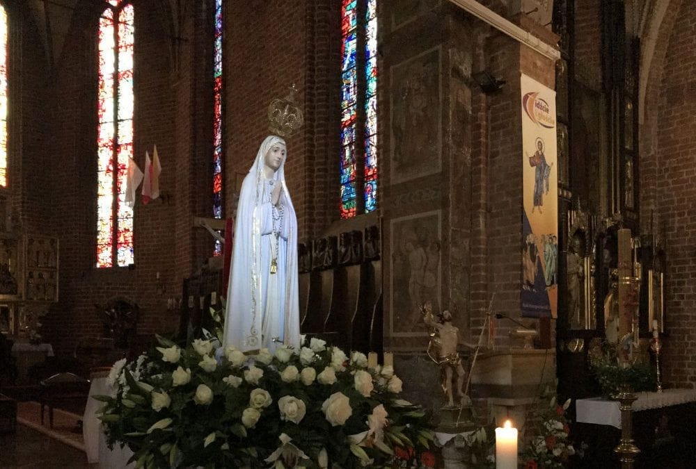 Czuwanie w Katedrze w 100-tną rocznicę objawień Matki Bożej Fatimskiej
